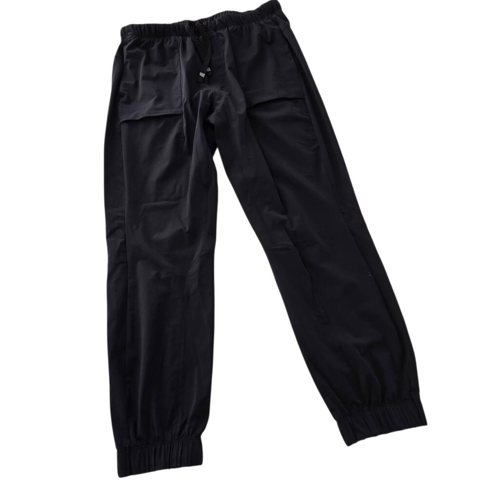 Fabletics Mens The One Jogger Black Large Short Athletic Stretch Pockets